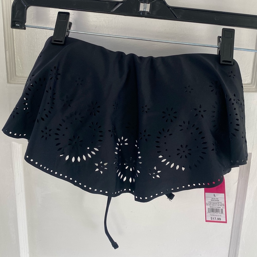 NWT Fun Flouncy Bikini Top